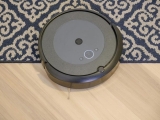 How to Compare Smart Vacuums Vs. Traditional Vacuums?